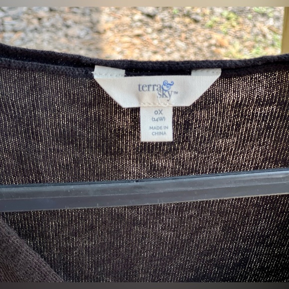 Basic Black, modest v-neck, long sleeve midi dress - Picture 5 of 6